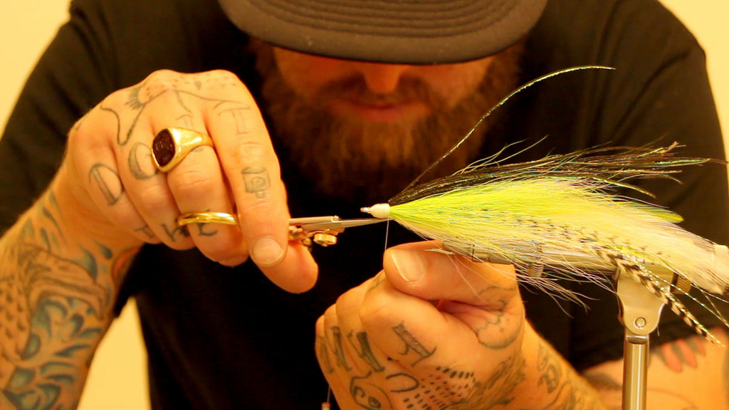 Fly Tying Video - The Chartreuse Mackerel Deceiver